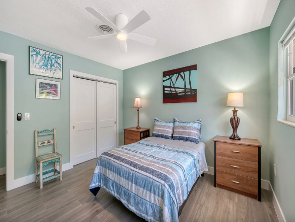 Luxury Lido Key Vacation Home -Private Pool & Beach Access